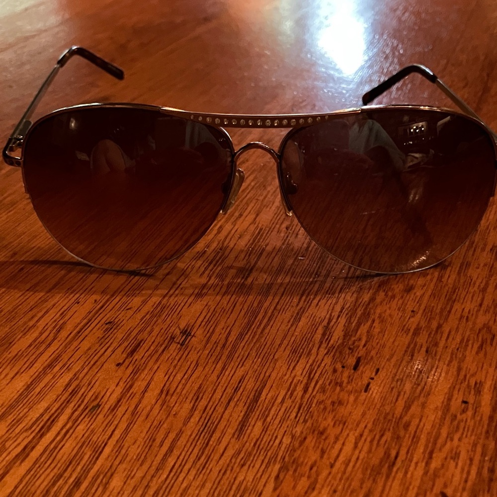 Stylish Black Aviator Sunglasses